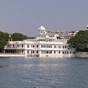 Amet Haveli - A Heritage Hotel